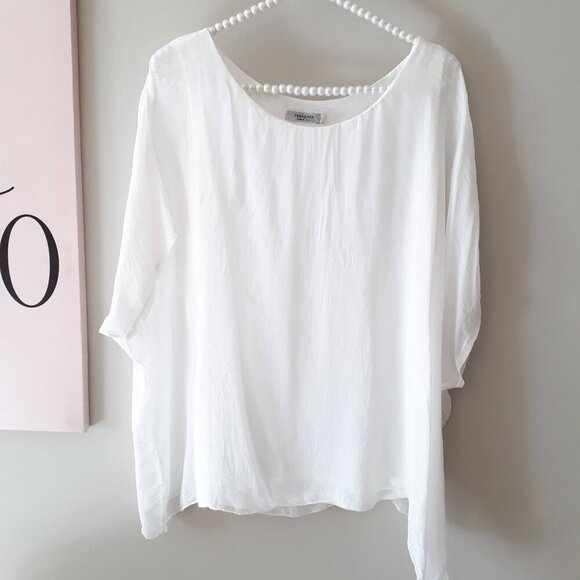 EUC Tendenze white silk t-shirt blouse, L - Picture 11 of 11